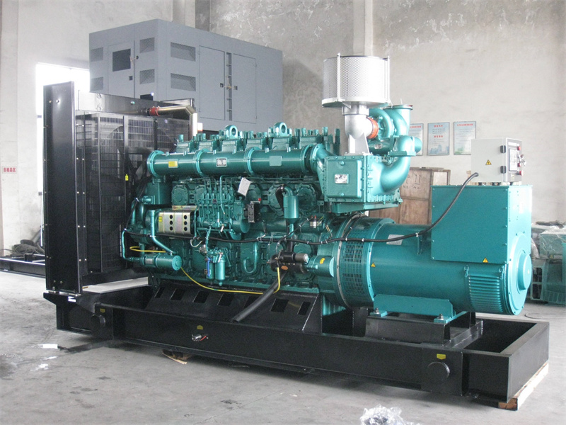 罗城200KW 柴油发电机的油耗是多少？