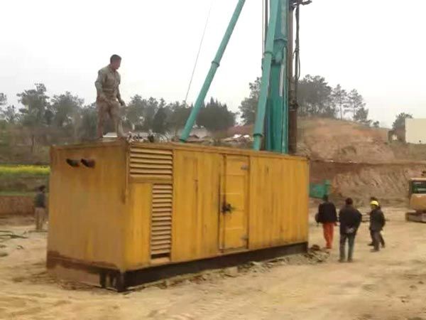 罗城如何判断水冷式机油散热器密封件是否需要更换？